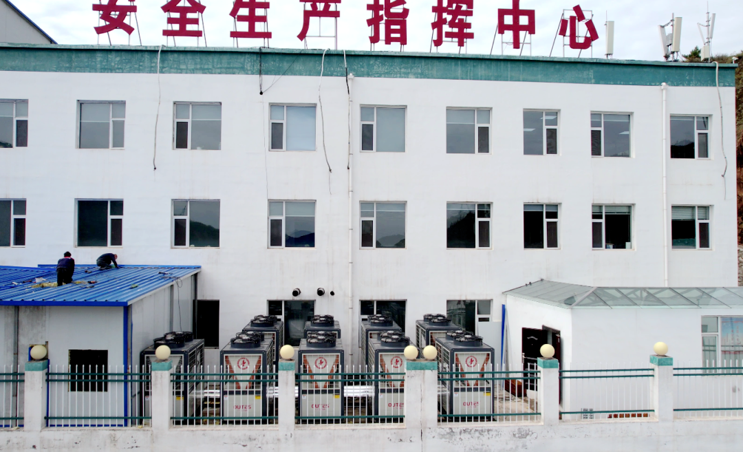 1665473136107724mVHF.png 3d4eefeebd0330b89b27fb590e1fcccc.png